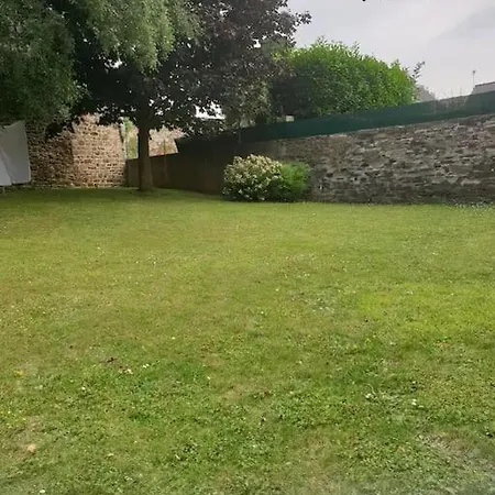 Bel Et Jardin Hyper Centre De Dol Apartment Dol-de-Bretagne